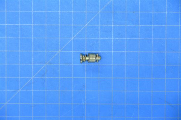 1142000-5 - Quarter-Turn Stud