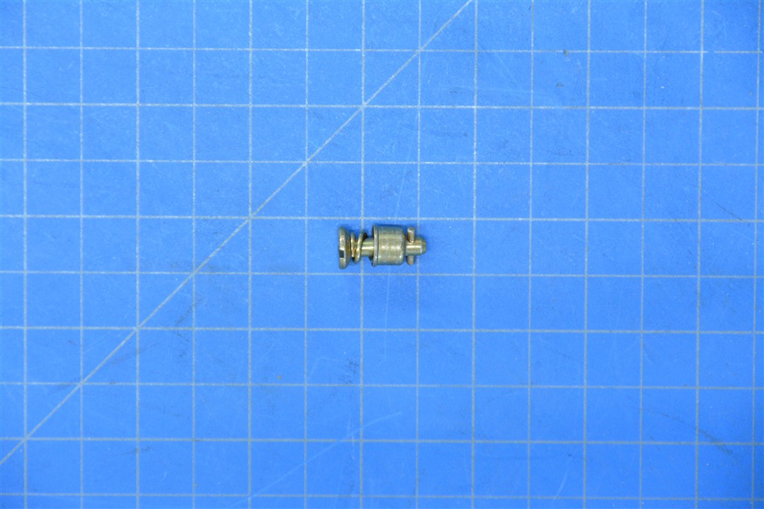 1142000-5 - Quarter-Turn Stud