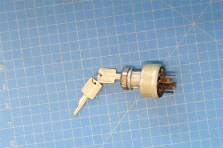 2920-01-067-8208 - Ignition Switch