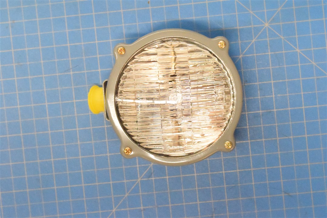 50-0024-11 - Landing/Taxi Light