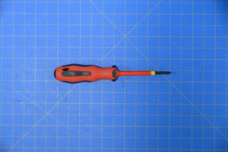 INDP060 - Screwdriver, Phillips, Insulated, 2/3/8" Size 0