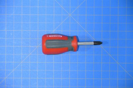 J88322 - Size 2 Stubby Phillips Screwdriver