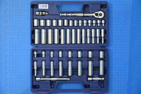 JHW50666 - 47 PIECE 3/8" DRIVE SOCKET AND DRIVE TOOL SET, 6 & 12 POINT COMPACT CASE, SAE & METRIC