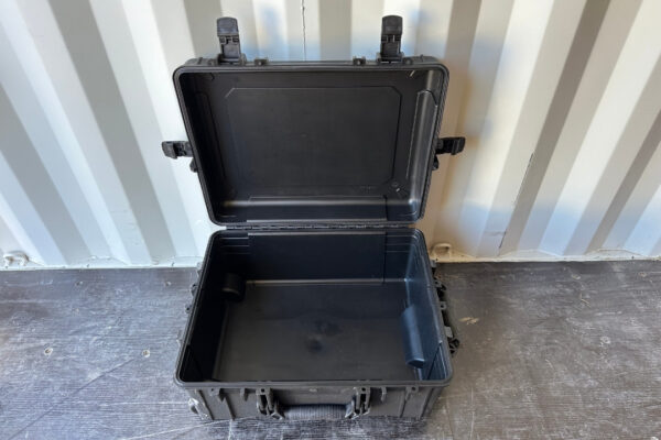 289 - Condition 1 25" Large Case, Black